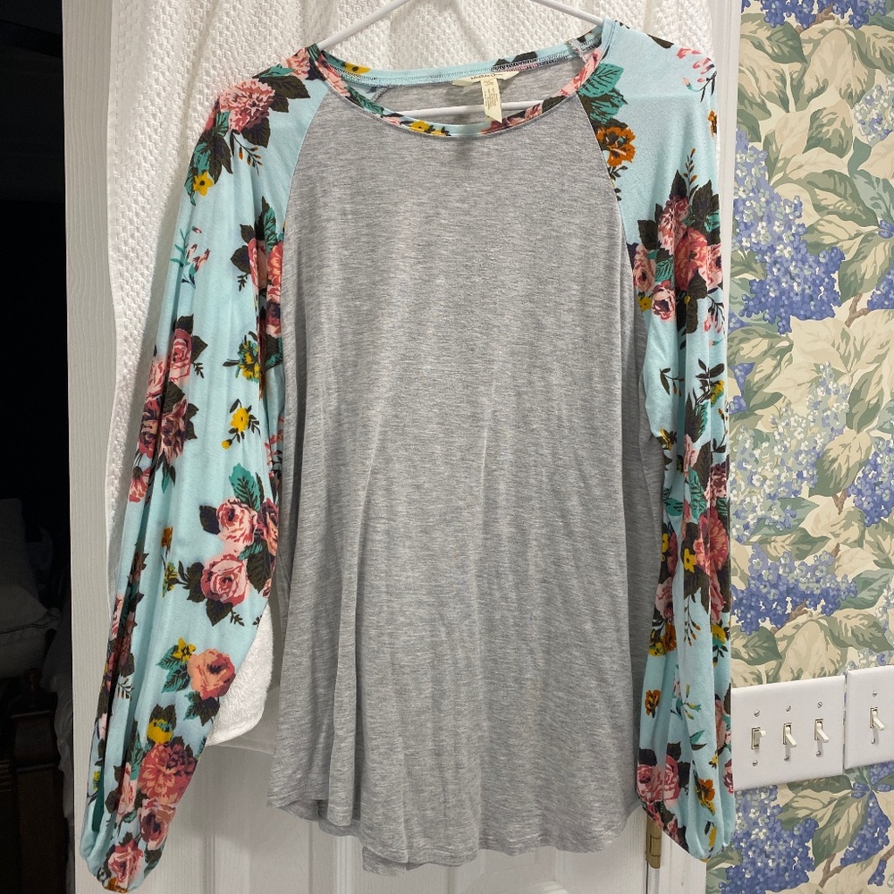 Size XL Matilda Jane Floral Baseball Tee